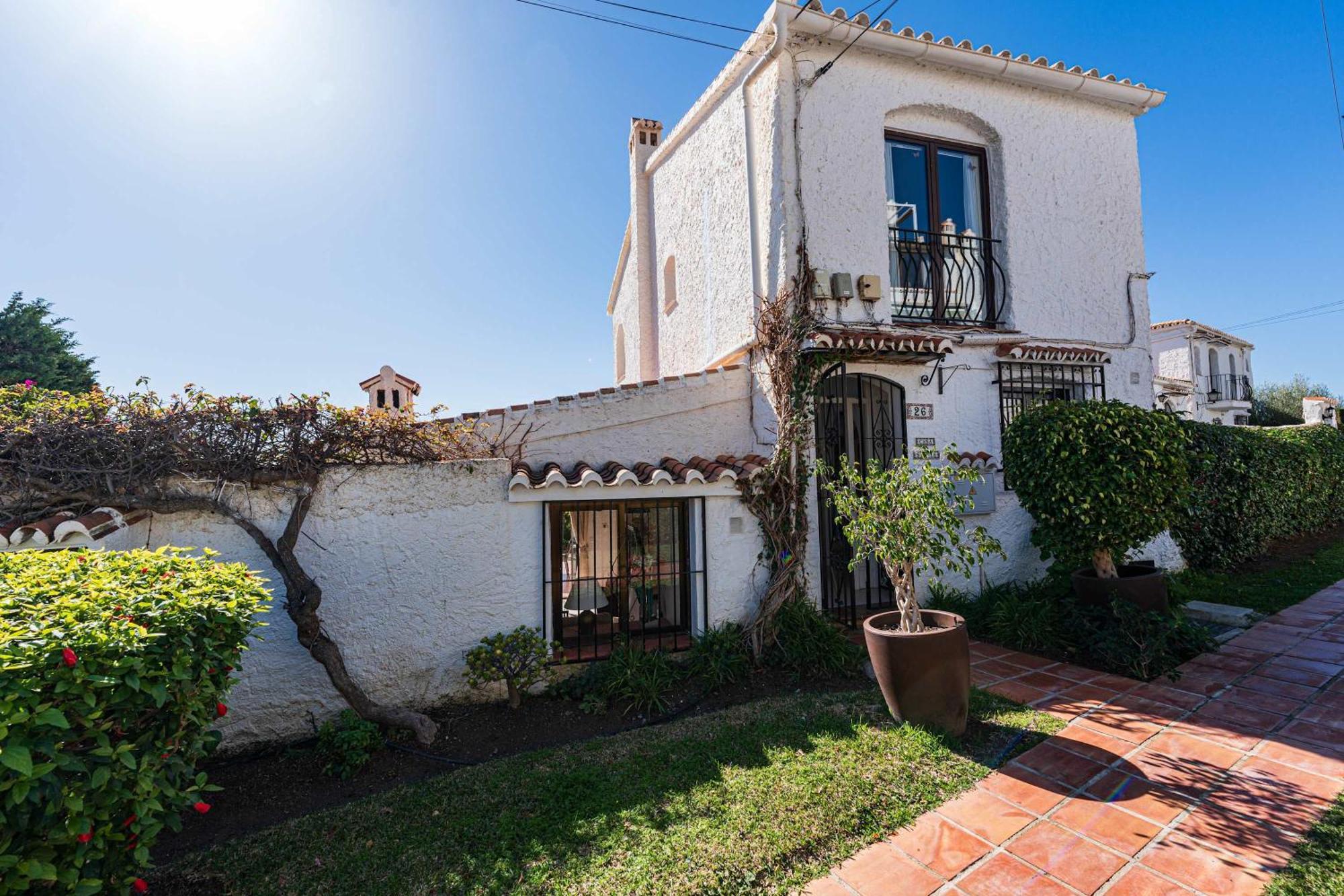 Holiday home Limoneros 26 *